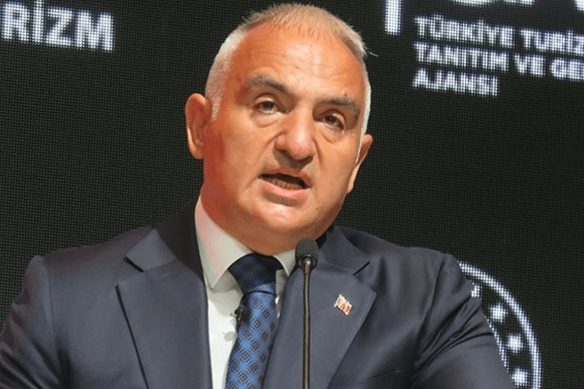 Turizmde Yeni Dönem: Bakan Ersoy Belgesiz 3 Bin Oteli Kapatıyor Turizmde Yeni Dönem: Bakan Ersoy Belgesiz 3 Bin Oteli Kapatıyor